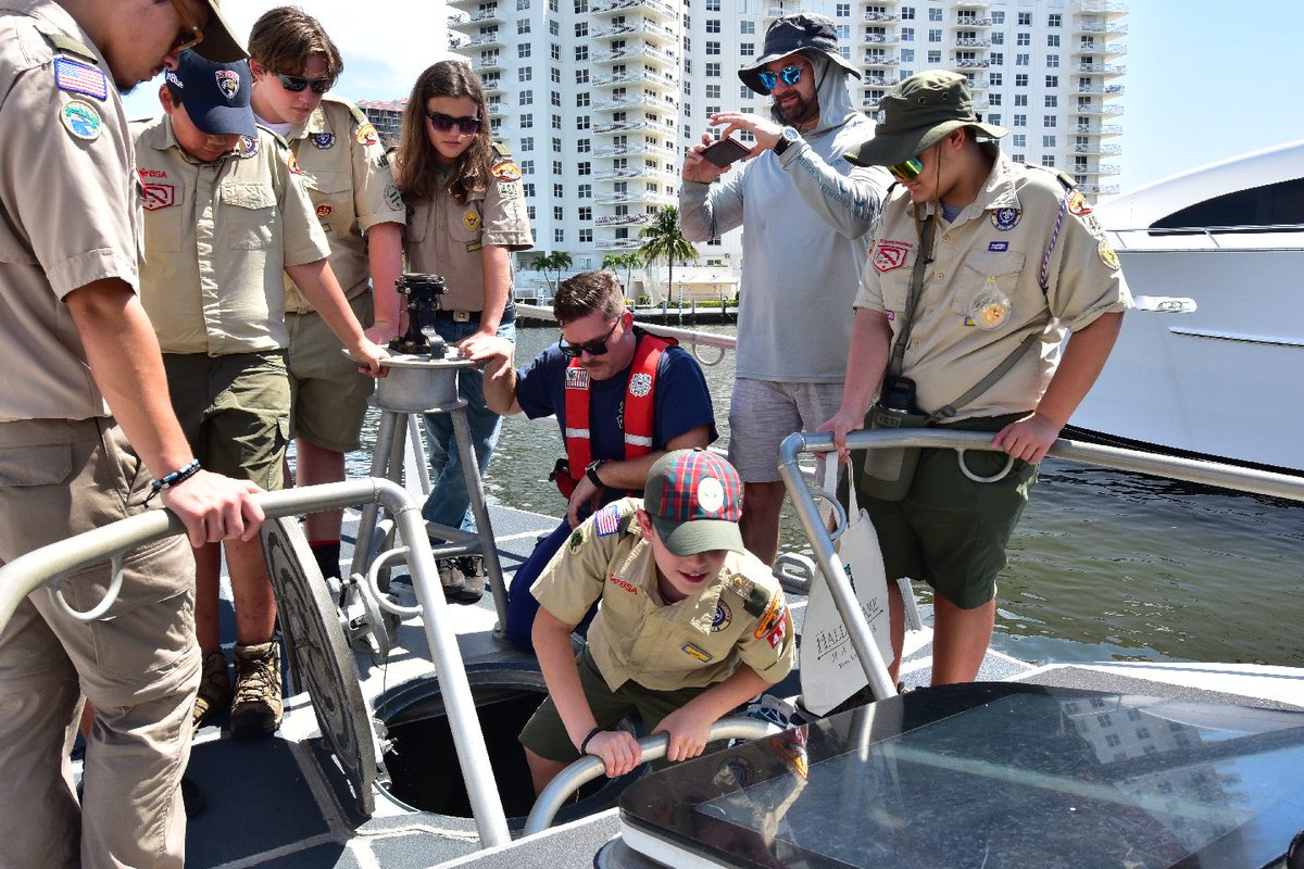 NMarinaDay's tweet photo. On Saturday June 3, the Hall of Fame Marina hosted their yearly National Marina Days event in conjunction with the Association of Marina Industries. 

#nmd2023 #NationalMarinaDay #NationalMarinaDays #Marina #Marinas #supportyourlocalmarina #marinacleanup https://t.co/KVuD6NOM1S