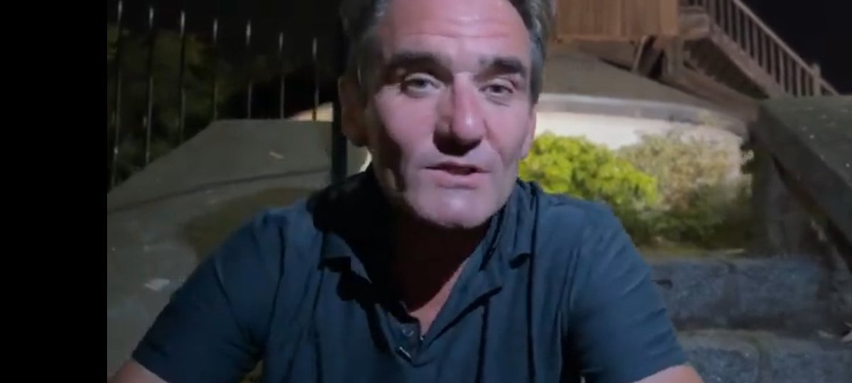 De Montmartre, Laurent Vrignaud le fondateur de Moulin nous parle de ses rêves ! Son conseil : Vivez comme un enfant ! 
#rêves #journeemondiale #journeemondialedureve 

youtube.com/watch?v=o72Khz…