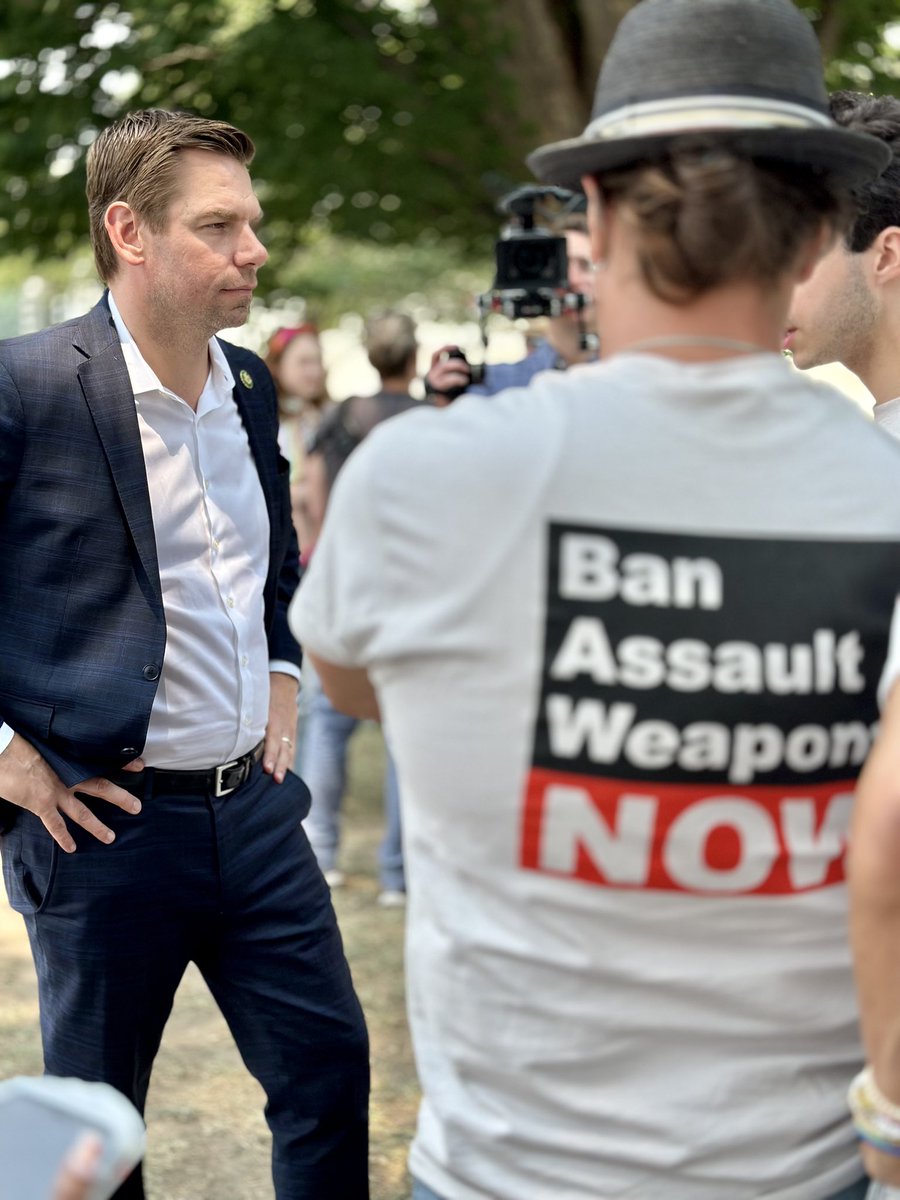 RepSwalwell's tweet image. You’re either with our kids or their killers. I’m with the kids and support their effort to have MAGA GOP bring a vote to #BanAssaultWeaponsNow.