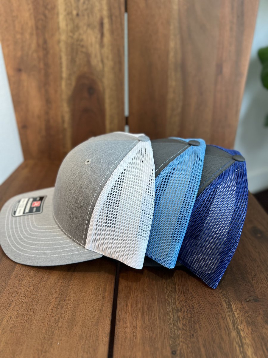 Check out these Snapback Trucker Caps! They are available in different colors and can be embroidered with your company’s logo. Contact us for a quote! 🧢
📧 info@crossroadprint.com
📞 940.648.0007

#crossroadprint #justintx #familyownedbusiness #smallbusiness #dentoncounty #caps