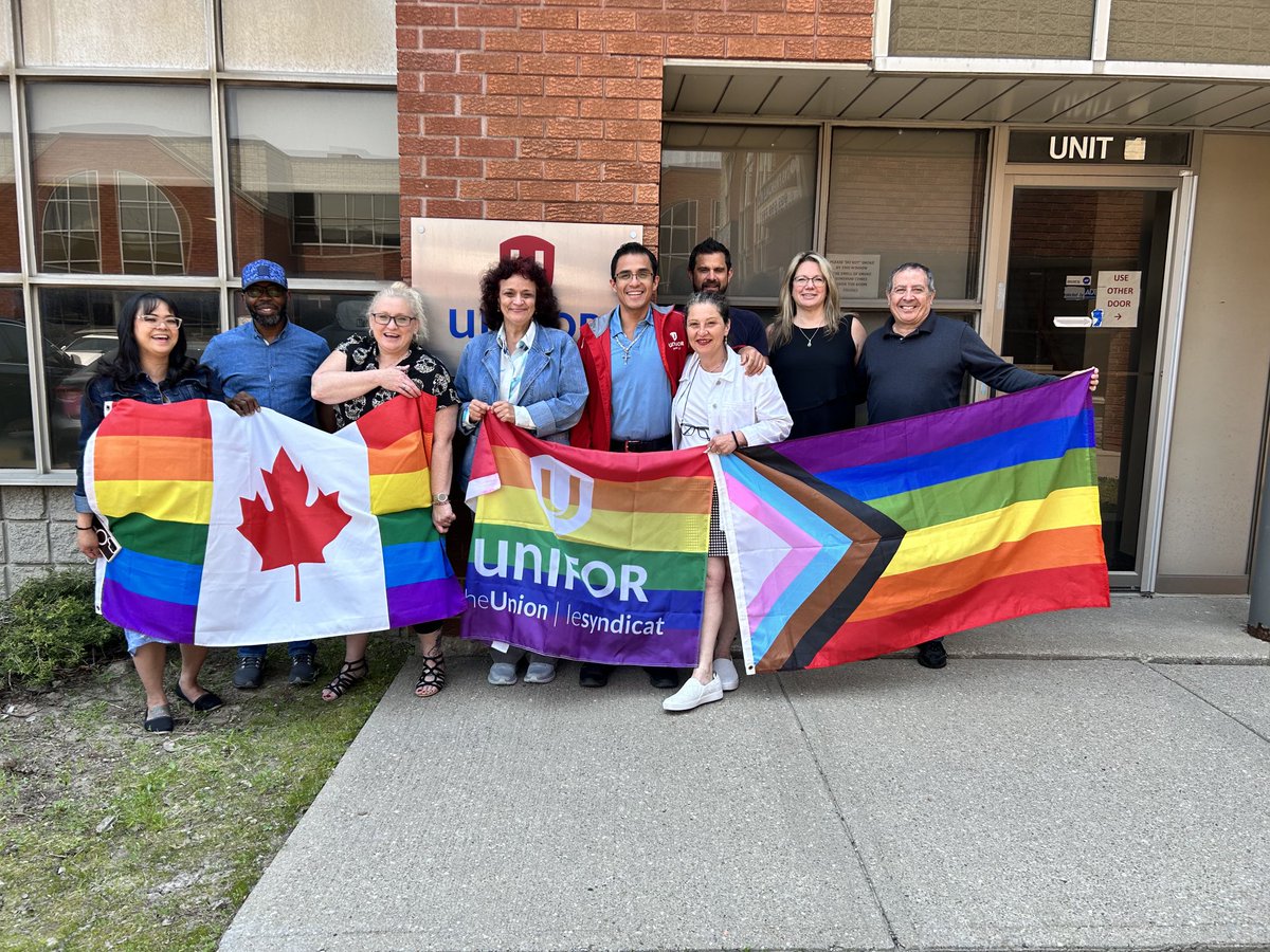 Unifor2002's tweet photo. Unifor Local 2002 Executive Board members are - flying the flag for Pride month. This is a powerful way to visually demonstrate support for the #LGBTQ community and promote inclusivity within our Local.
#unifor #unifor2002 https://t.co/KL7s8nnwgV