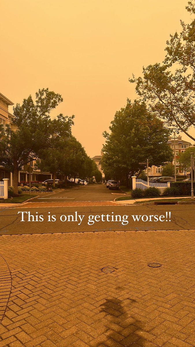 No filter used to take this as on my onlyfans bit.ly/OFmel !! Literally this is what is outside  #UpstateNY #AirQualityAlert #NewYorkCity #NewYorkers