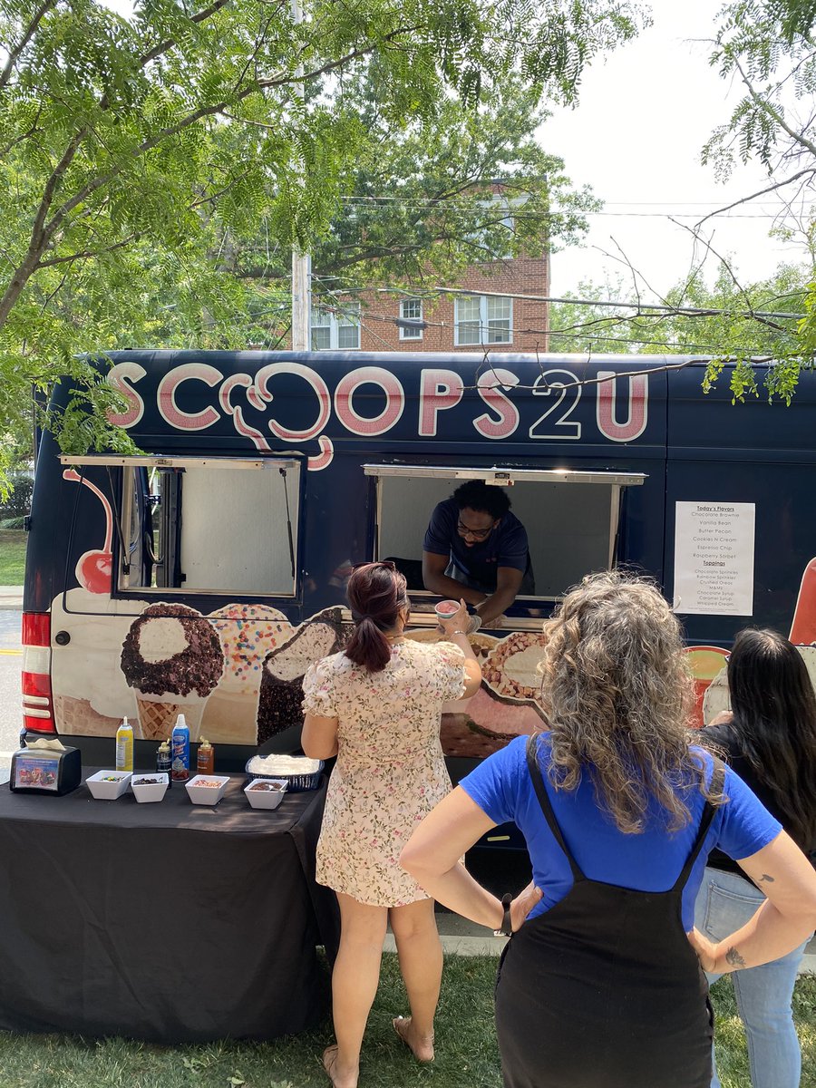 Fleet ES (@aps_fleetes) on Twitter photo Thank you <a href="/APSFleetPTA/">APSFleetPTA</a> for bringing the summer time vibes to Fleet w/ <a href="/Scoops2u/">Scoops2u Ice Cream</a> βοΈπ¦π Thank you <a href="/APSFleetPTA/">APSFleetPTA</a> for bringing the summer time vibes to Fleet w/ <a href="/Scoops2u/">Scoops2u Ice Cream</a> βοΈπ¦π