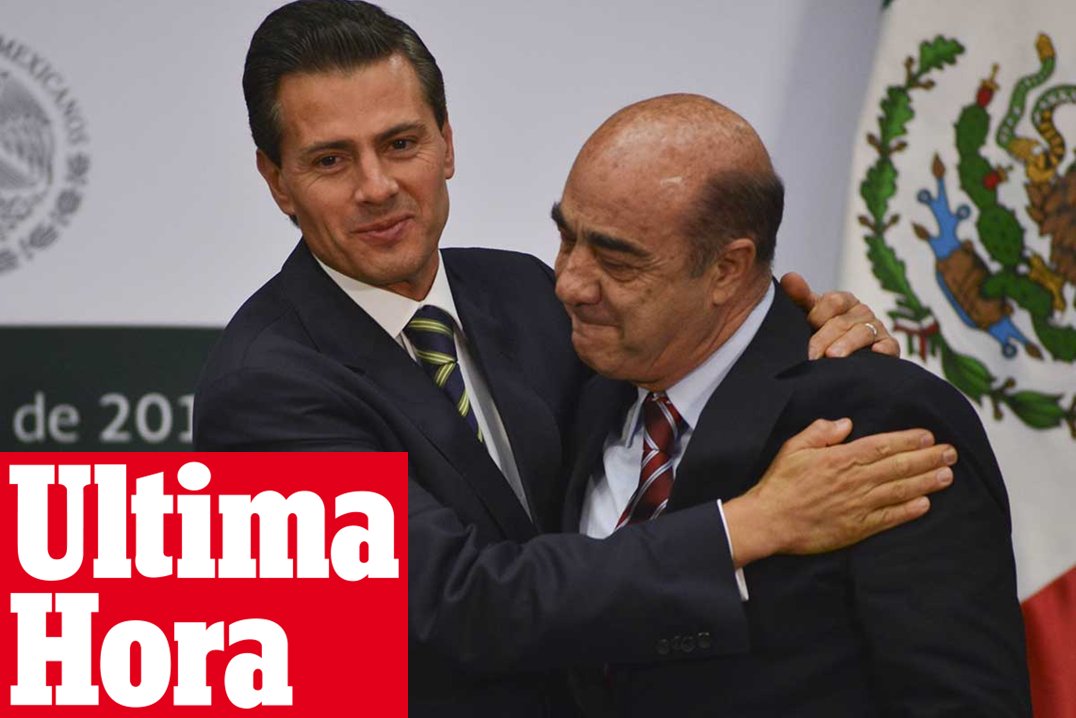 elgatopolitico_'s tweet photo. #Atención 🔴🔴
La FGR pide 82 años de prisión para Jesús Murillo Karam por caso Ayotzinapa.
Lo señalan de ser el autor intelectual de la falsa "Verdad histórica" y así manipular las evidencias.
Más info ➡️ ➡️ https://t.co/TfPVSDvpkS https://t.co/c2WsBpGFaR