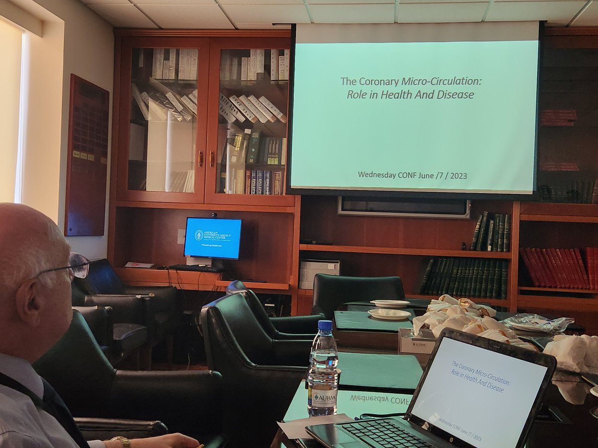 AbiSalehBernard's tweet photo. Greatest of all doctors lecturing about microcirculation...
I'm addicted to his passion for teaching and his love for physiology...
God bless this wise, brilliant, humble, genius, second to none brain @SamirAlamMD 
@AUBMC_Official https://t.co/kBPwze0u5p