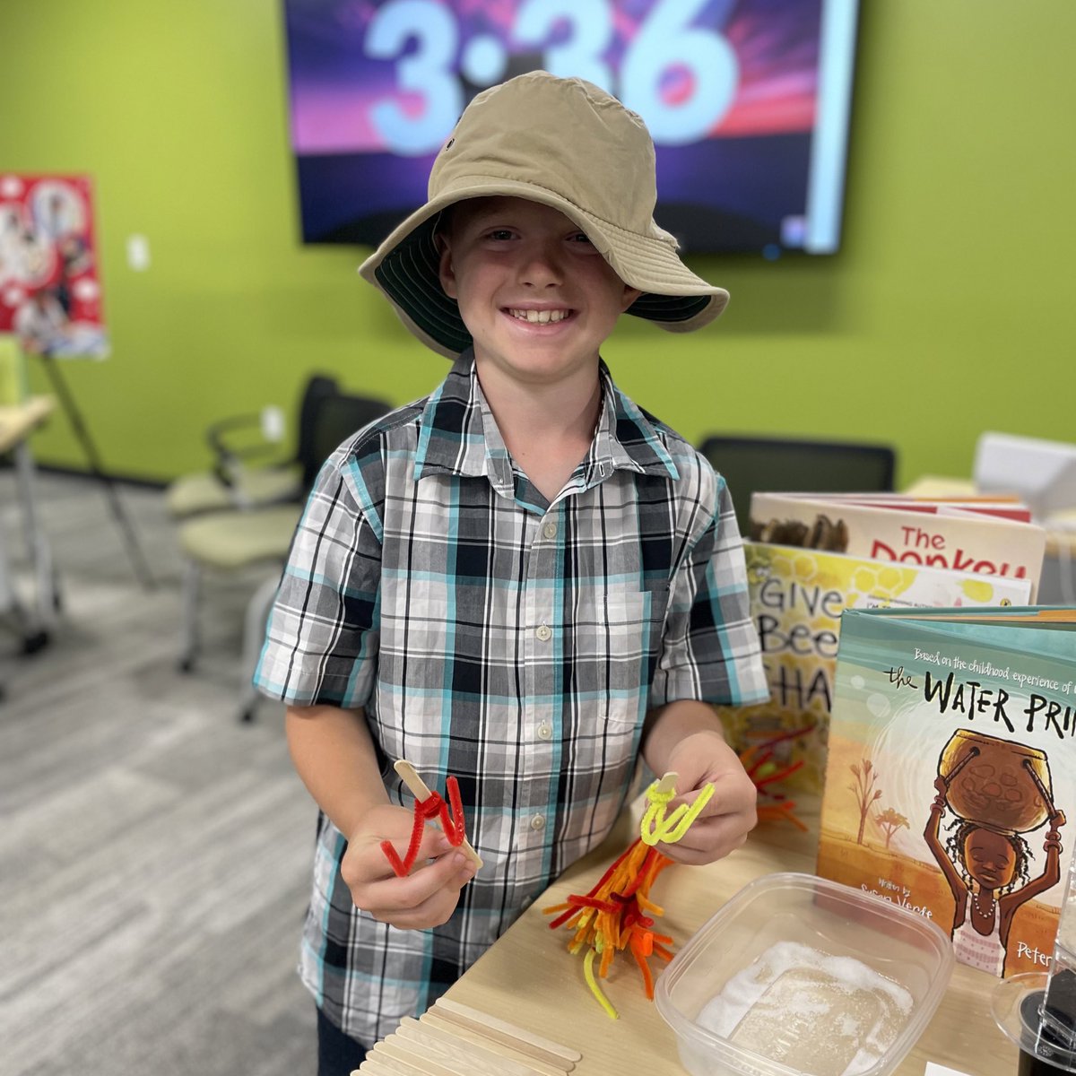 HamiltonCoESC's tweet image. If you can see it, you can be it ✨ Student voice and choice is on full display in @MiddletownOH Schools 💜 Thank you to the students for teaching the adults what should be taught in the classrooms #MWLS23 #MiddieRising