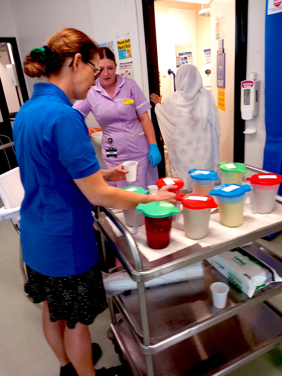 Next on <a href="/F10nca/">💙 Team F10 at The Royal Oldham 💙</a> was Paula who delivered the luscious smoothies made with ❤️ helping keep patients hydrated and lots of nutrients or a Vimto while dancing &amp; a singalong with the patients <a href="/NCA_Volunteers/">NCA Volunteers</a> <a href="/OldhamCO_NHS/">Oldham Care Organisation</a> <a href="/NCAlliance_NHS/">Northern Care Alliance NHS Foundation Trust (NCA)</a> <a href="/sgfurlong/">Shaun Furlong</a>
