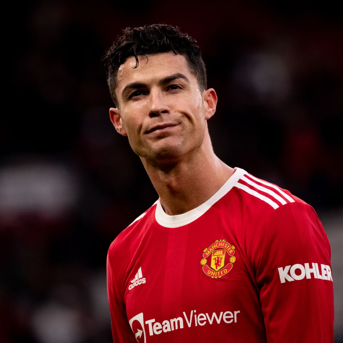 vini_ball's tweet image. Ronaldo leaves Europe at 38:

- "Washed, running away from competition, nobody wanted him"

Messi leaves Europe at 35:

- "He wants to enjoy life, my GOAT"

The story of their careers.