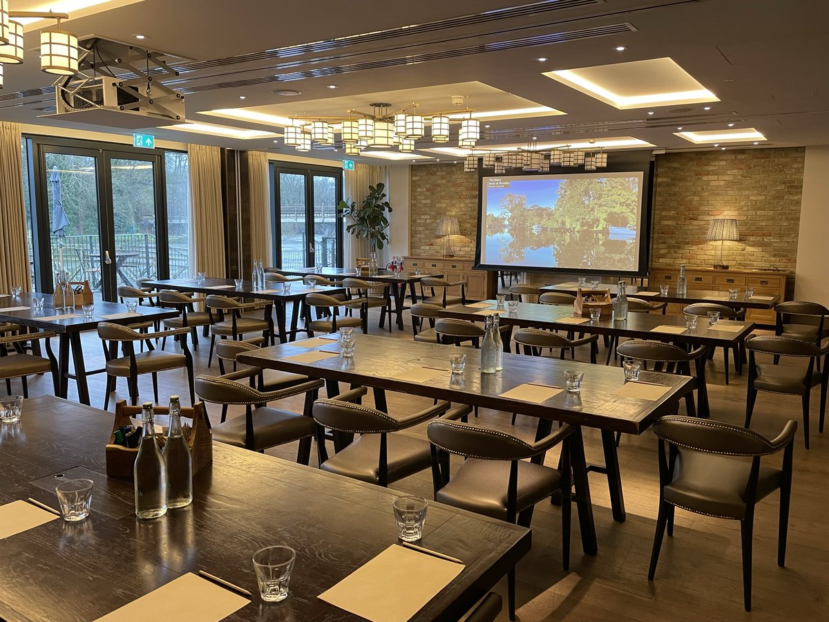 DPT_Legal's tweet photo. Under an hour from London and set in a beautiful village on the banks of of the River Thames lies the exceptional @CoppaClub in Streatley. The dedicated spaces are perfect for corporate events and staff are well versed and definitely up to handling even the most exacting clients. https://t.co/3y3U2OtyUu