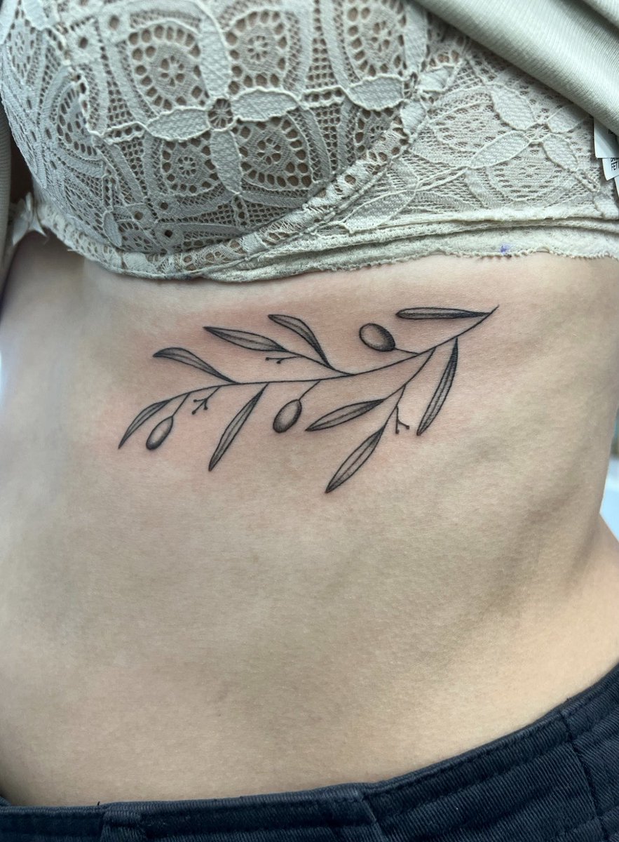 Ascetictattoo's tweet photo. Fine Line Tattoo #fineline #finelinetattoo #ribtattoo #olivebranch #claudiafedorovici #tattooartistsamsterdam https://t.co/UOm4WbgWhq