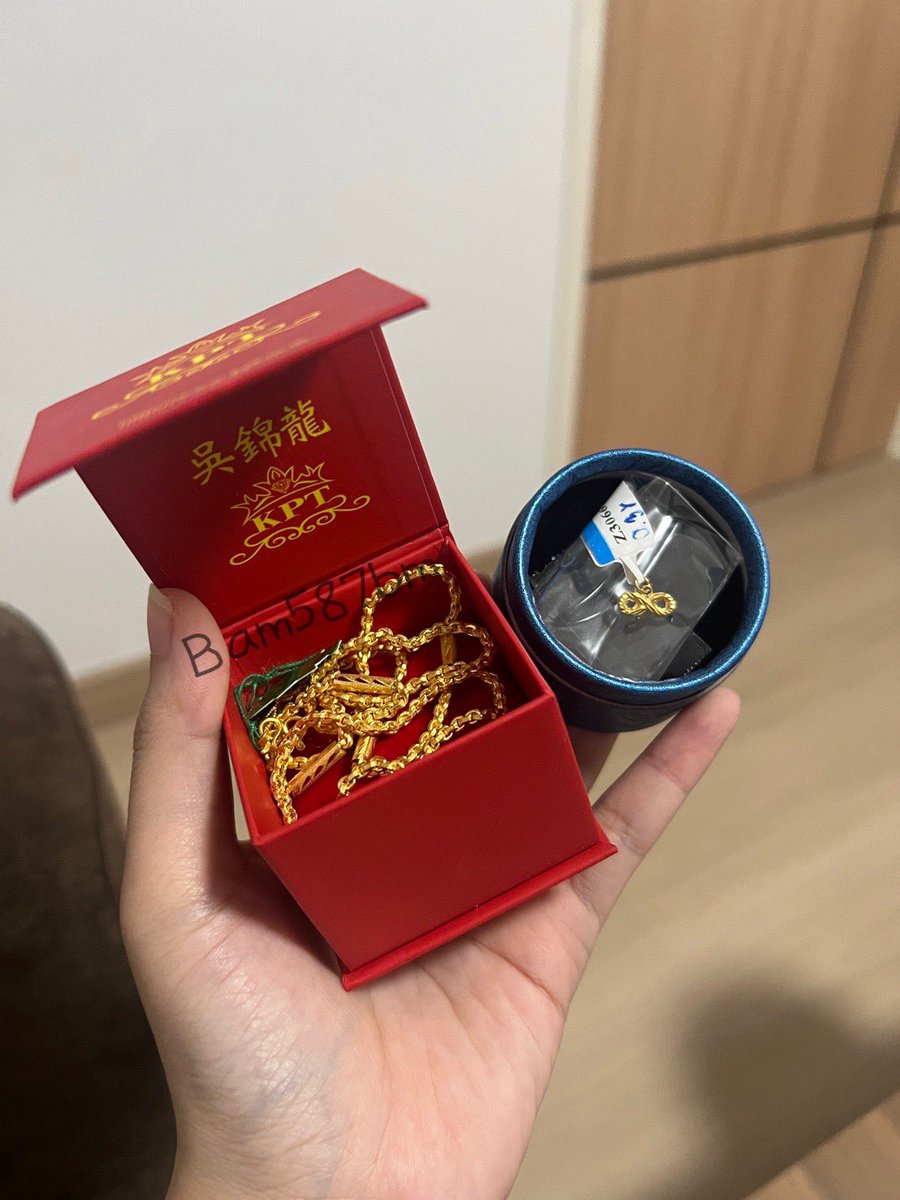 แจกทอง 2 สลึง + จี้ ♾️ 1 รางวัล
เนื่องจากวันครบรอบ 10 ปีบังทัน 
กติกา รีทวิต + รักและซัพพอร์ตบังทันทุกคนไปอีก30 40 ปีเลยนะคะ 💜 

สุ่มวันที่ 15/06/2023
(กิจกรรมนี้เฉพาะเพื่อนๆพี่ๆน้องๆอามี่นะคะ)