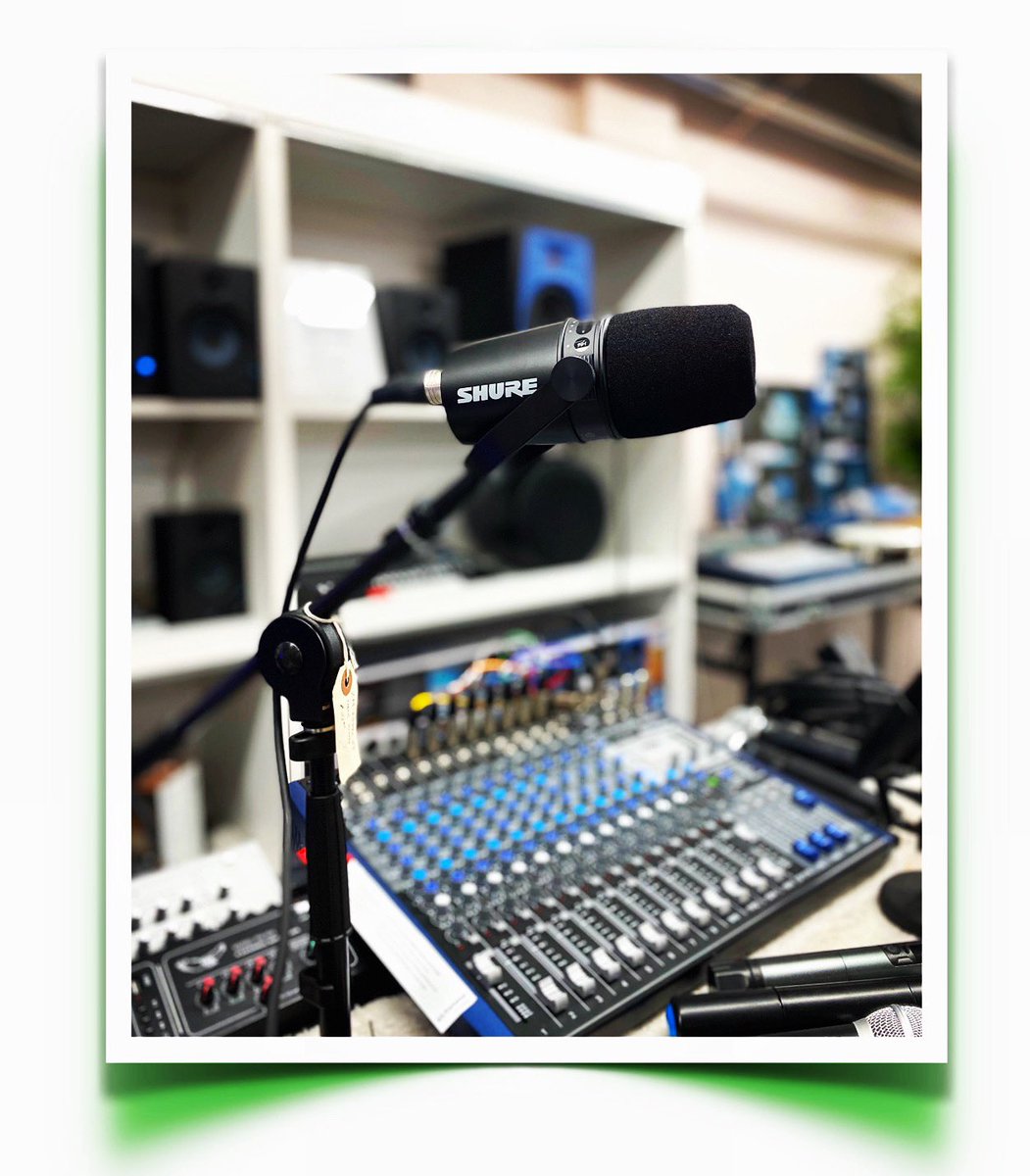 avoutsource's tweet photo. EVERYONE HAS A VOICE… “speak into a microphone”
::
::
::
:: WE RENT #AudioVisual #microphones in #Miami #Florida #MiamiBeach #Brickell #Wynwood #South for #conventions #luxury #hotel #meetings #seminars and #virtual #events
::
::
:: #Microphone #AVoutsource #AVsuccess #TeamWork https://t.co/3ZcN55w6Iy