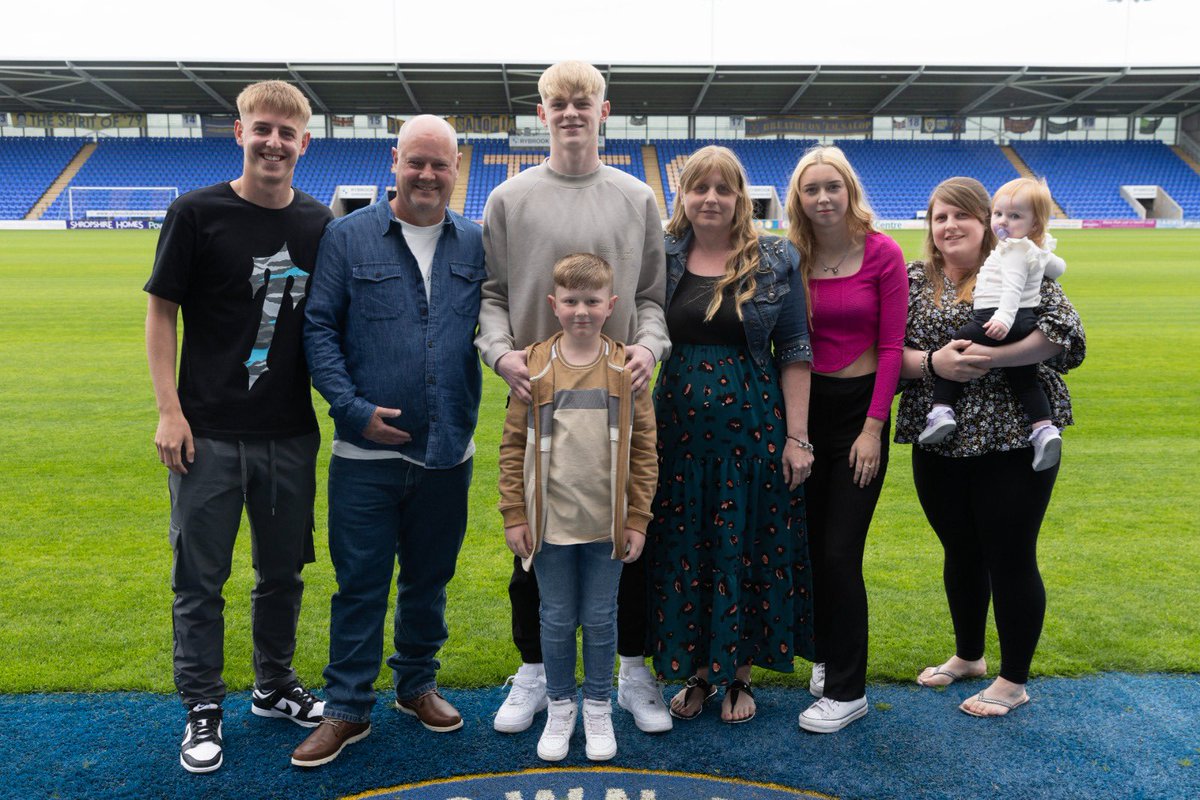 joshuabailey_. tweet media