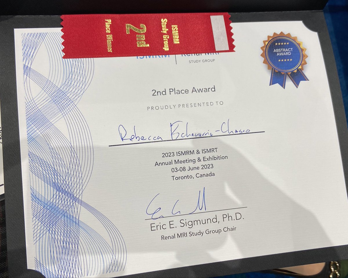 Congratulations <a href="/recheverriac/">Rebeca Echeverria Chasco</a>! Her abstract on renal MRI for allograft assessment was awarded the second place in the renal study group at <a href="/ISMRM/">ISMRM</a> in Toronto! Excellent research from <a href="/ClinicaNavarra/">Clínica Universidad de Navarra</a>