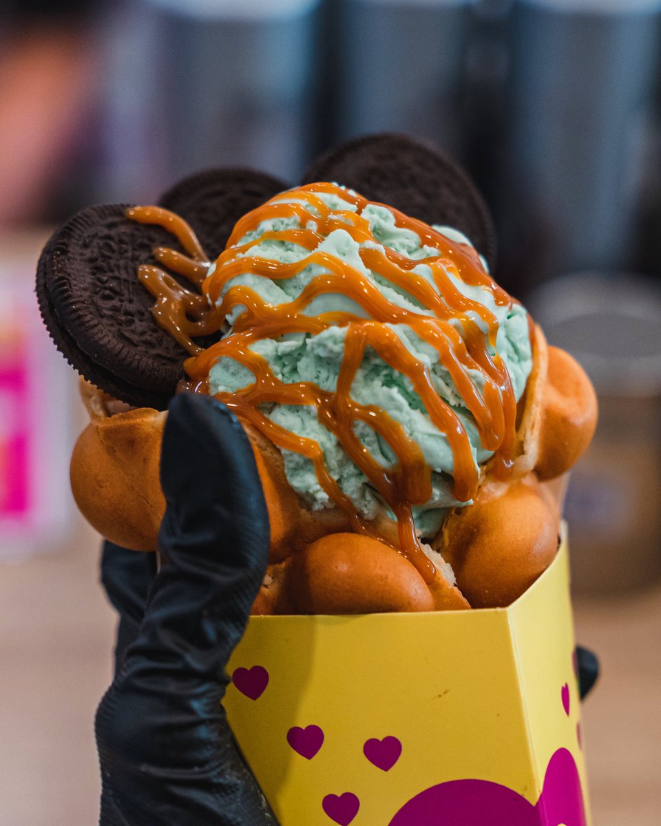 bubblewafflesro's tweet photo. Ce e mai dulce ca un bubble?💜 THE SEXIEST DESSERT IN TOWN🫦 Personalizează-l așa cum îți place și poftă bună! https://t.co/lrT20k9L4v