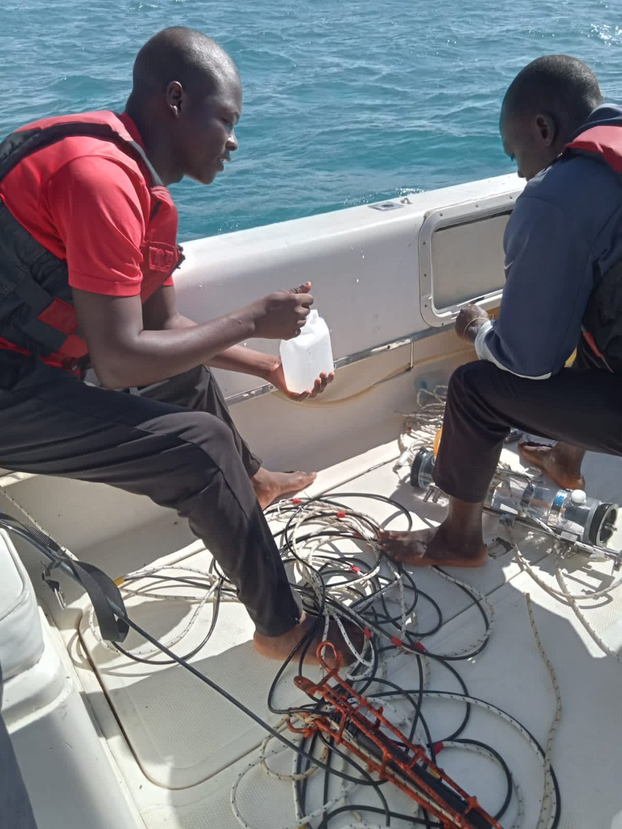 brianom01520984's tweet photo. Doing what I love, #MarineResearch
#Envasses https://t.co/evzz75Agph
