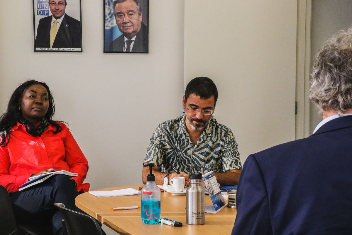 UNDPAngola's tweet photo. Today, @UNDPAngola held a policy meeting w/
@AfDB_Group Head of Human Capital, Youth and Skills #Development in the Southern Region, in coordination with @MESCTI_ANGOLA and #PDCT to discuss the AfDB's supervision mission for 🇦🇴science and technology development project. https://t.co/3Mhba3Ucir