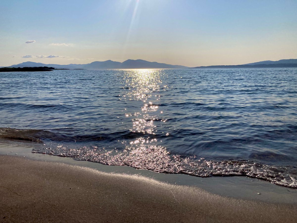 Seriously, this weather! ☀️ 

#sunshine #abplace2b #beachlife #wellbeing