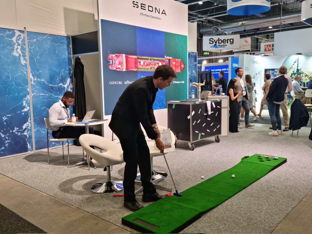 drmiddleton5's tweet photo. Highlight of my day at #norshipping? Sinking 4/6 on @sednanetwork's big time golf challenge #bigbusiness https://t.co/1IY8m08bZo