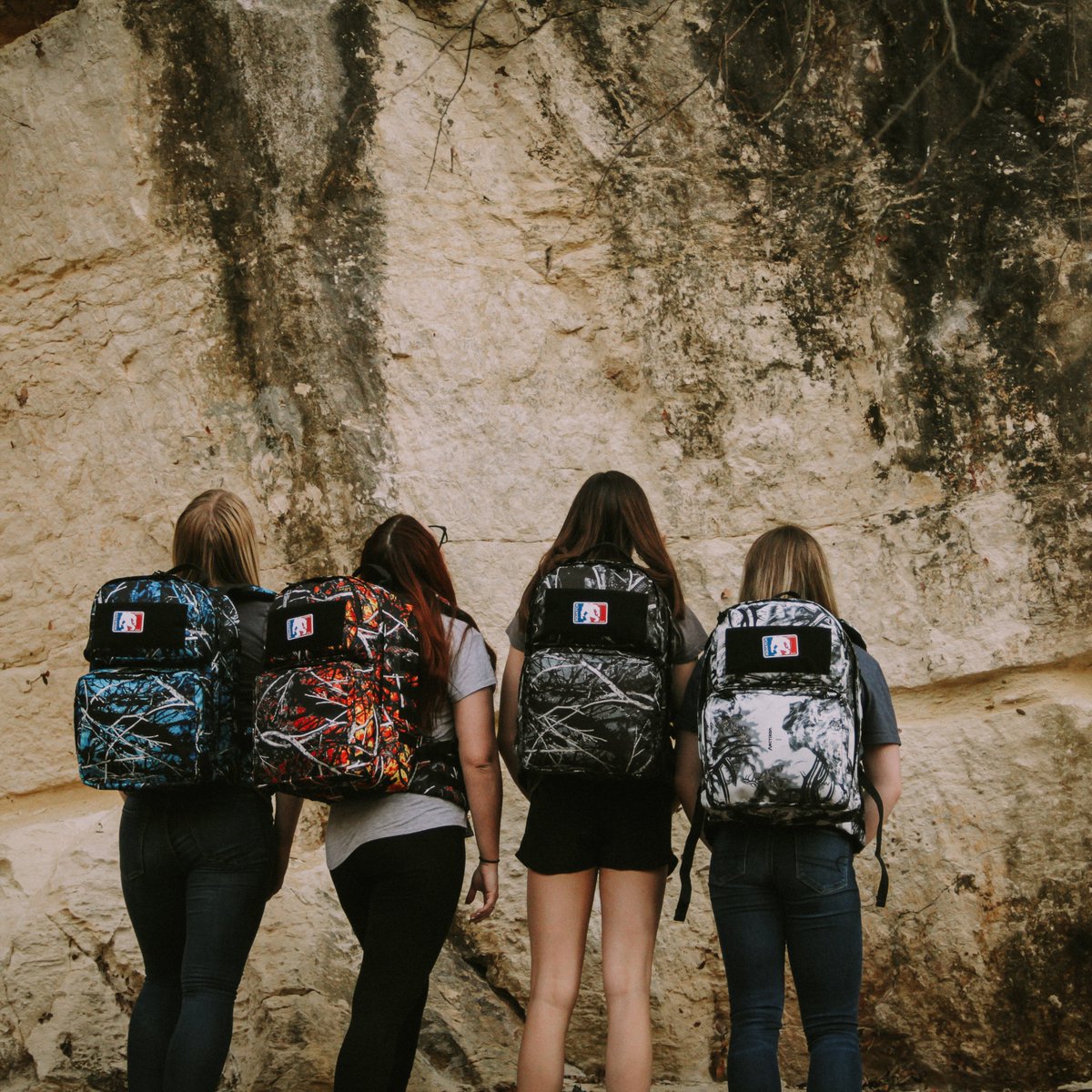 GearSquatch's tweet photo. We got a giveaway Win the Blue camo, red camo or White camo. Winners annouced on Friday 9 June 23
Rules
1. follow  2. retweet 3. reply with three friends
#giveaway #americanmade #backpacking #summertime #getoutside #getoutdoor https://t.co/W3F0bS91Uj