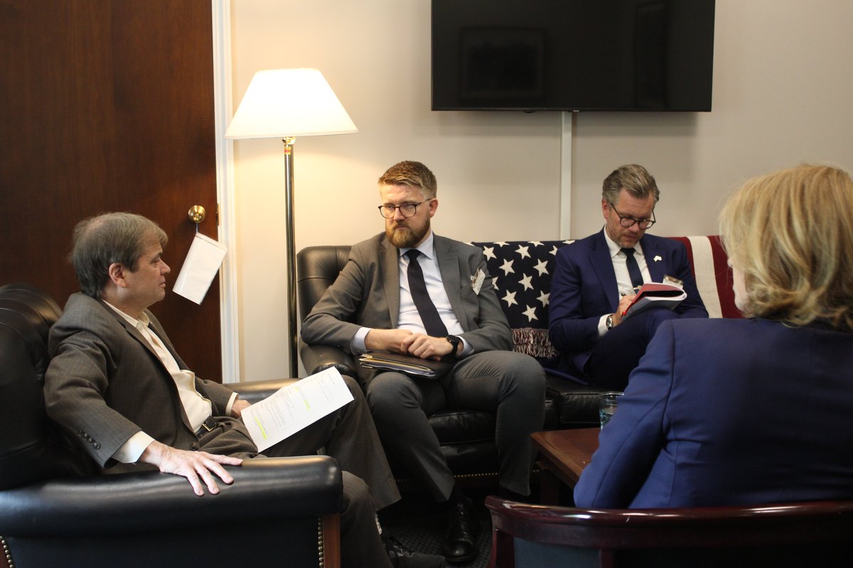Today I met with Norway’s Secretary of State Eivind Vad Petersson &amp; Amb. Anniken Ramberg Krutnes to discuss the relationship between our two countries and Norway's role in aiding Ukraine.

They also shared insight into how their country is transitioning to renewable energy🇺🇸🇳🇴