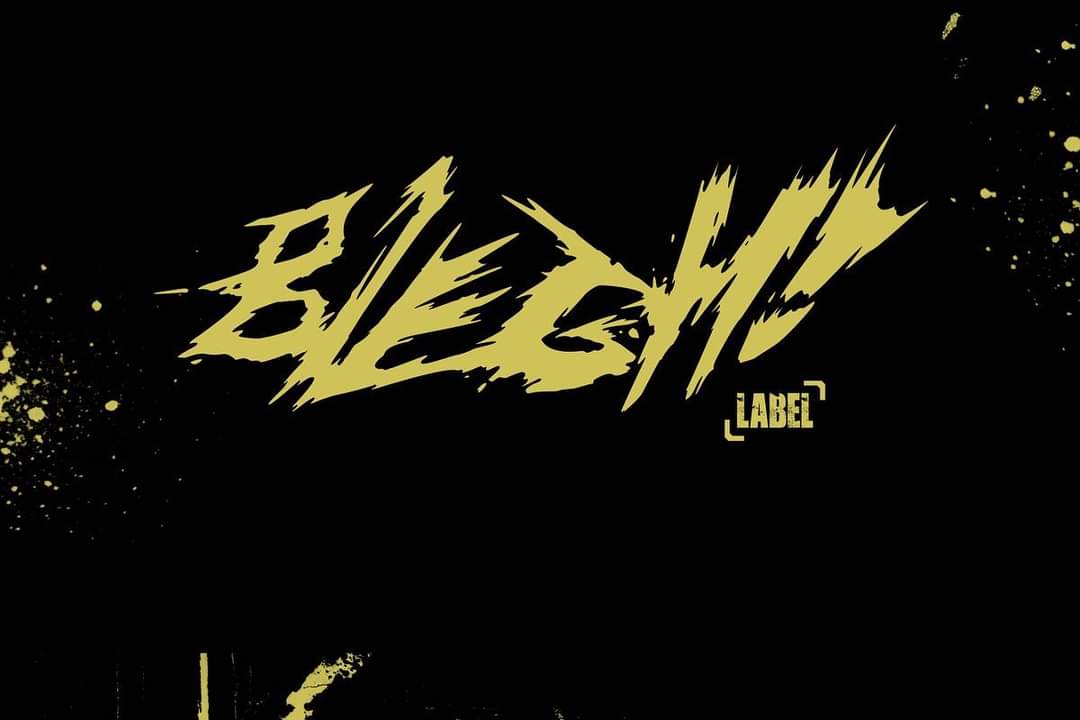 LethalCreation1's tweet photo. Hoy dejamos de ser una banda independiente para unirnos a las filas oficiales de la disquera tapatía y la casa del mejor ruido hecho en México, #BleghLabel es hora de lograr grandes cosas juntos y una de ellas comienza mañana quédense cerca de nuestras redes
#estreno #video https://t.co/cH0APvBsBm
