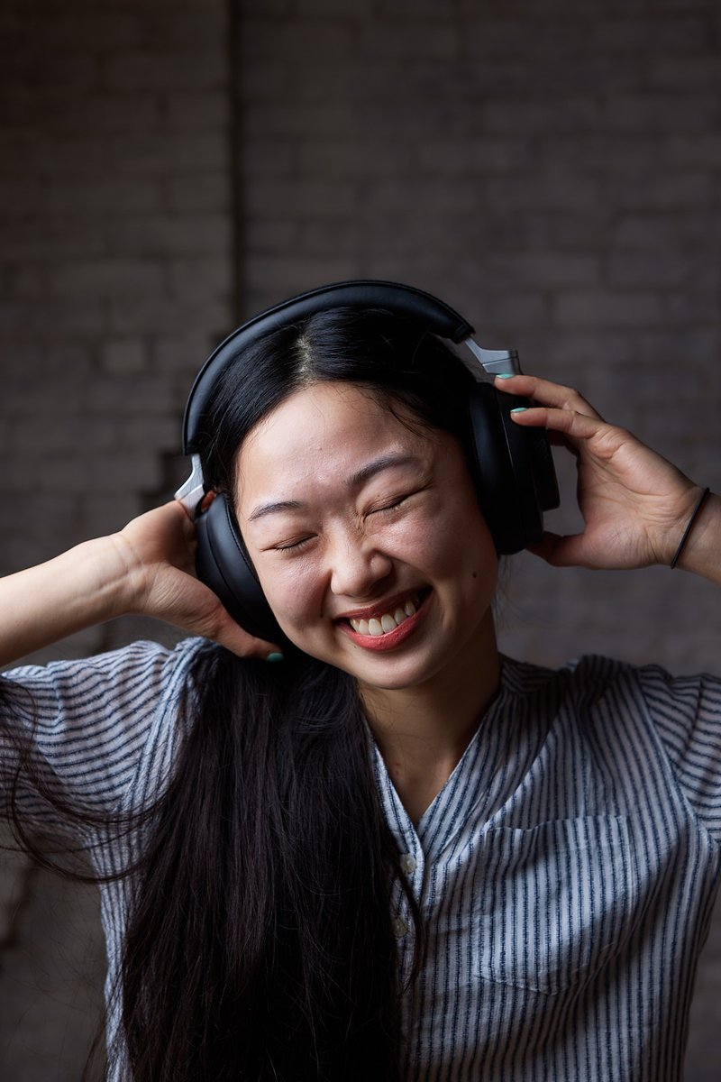 resoundfm's tweet photo. 👩‍💻 Meet Miranda, one of our tech geniuses behind Resound's seamless audio experience! As a skilled Software Engineer, she fearlessly tackles backend challenges. With her clean code and knack for problem-solving, Miranda ensures our users enjoy a fun journey like no other. She's the perfect blend of intelligence, grace, and poise. 🎧✨ Let's give a round of applause for Miranda, a MVP of Resound! 👏 #ResoundFM #SoftwareEngineer