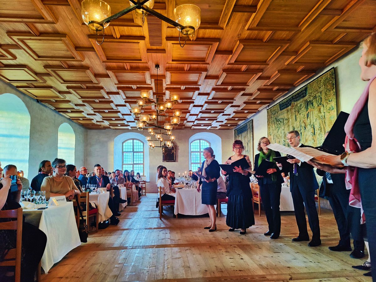 #ssi2023 meeting was truly amazing! Lots of exciting science, discussions & wonderful people. I was happy for the opportunity to present our Lab group work & my project. Dinner at Turku Castle, together with great musicians & dancefloor party exceeded expectations! 
#immunology