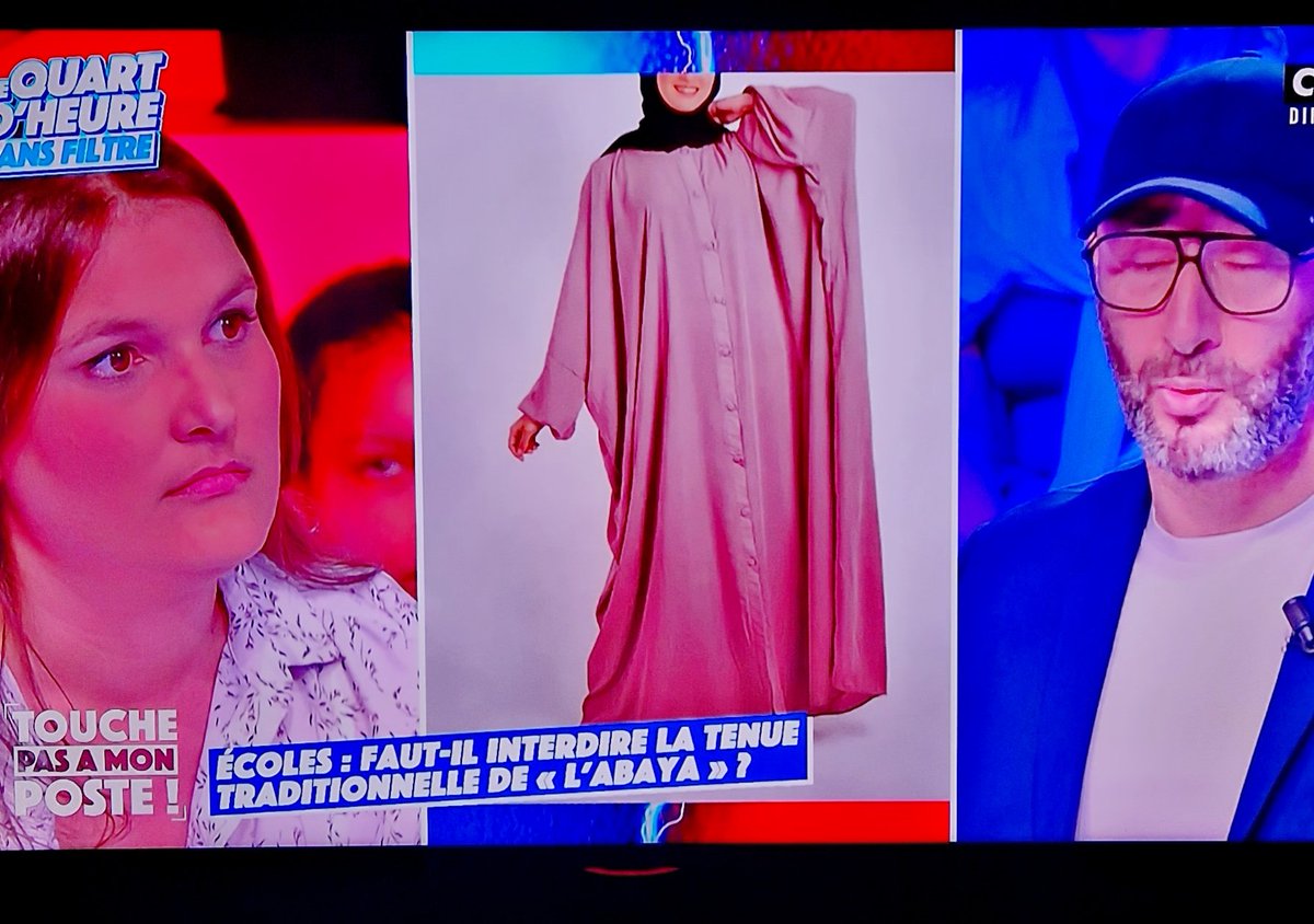 Touati16557311's tweet photo. Le problème est plus profond que d'interdire #Labaya !Hélas ces filles ne parle même pas arabe pour comprendre le #Coran qui est dur à comprendre ou à interpréter ! Enfin cette tenue est la sœur du voile ! tout est clair petit à petit jusqu'à devenir l'Arabie #TPMP @Cyrilhanouna https://t.co/dbXkXL2b9f
