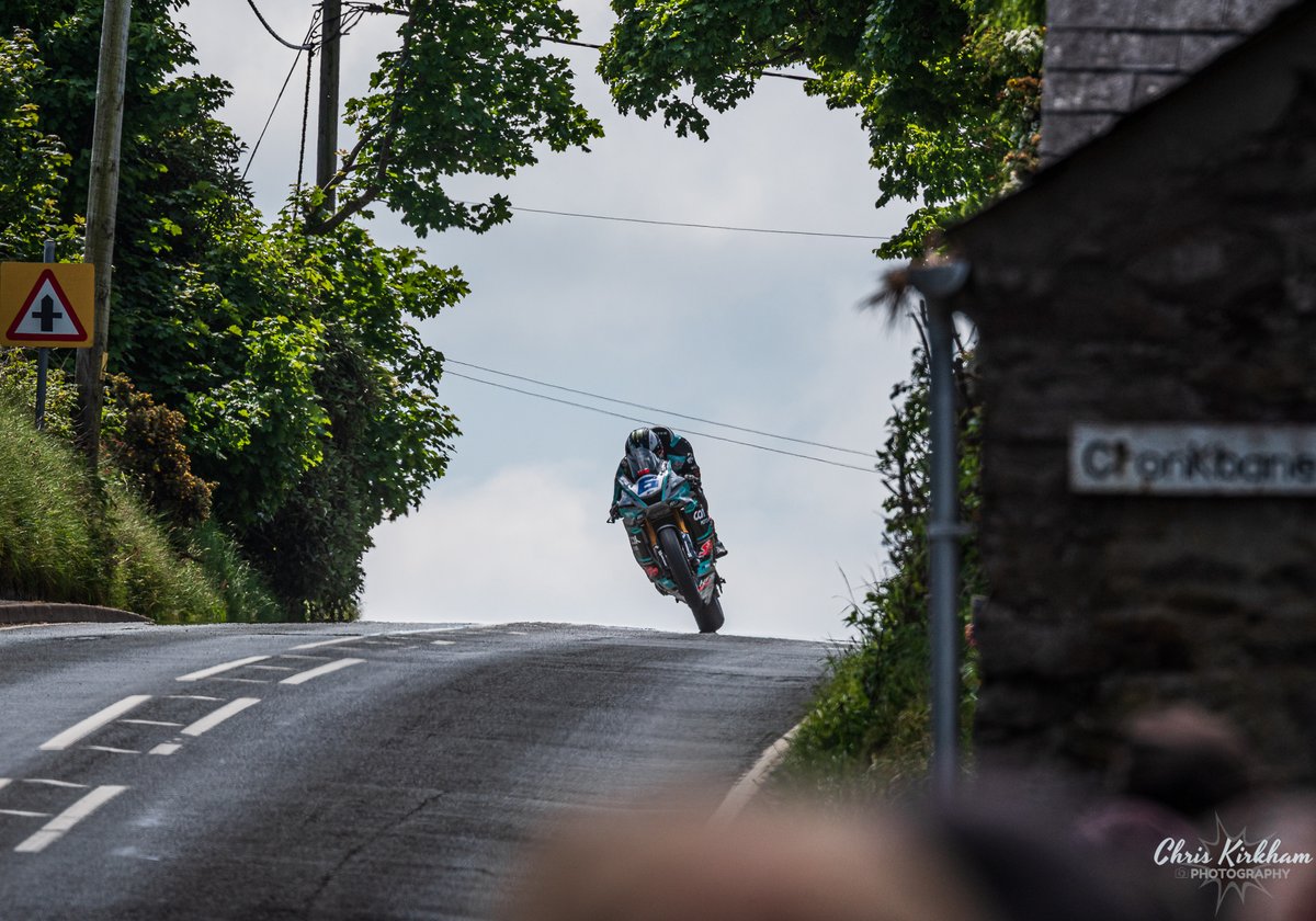 MD absolutely on it at Cronk Y Voddy today! 🏍️🌬️

#iomtt #isleofmantt #IOMTT23 #WheelieWednesday