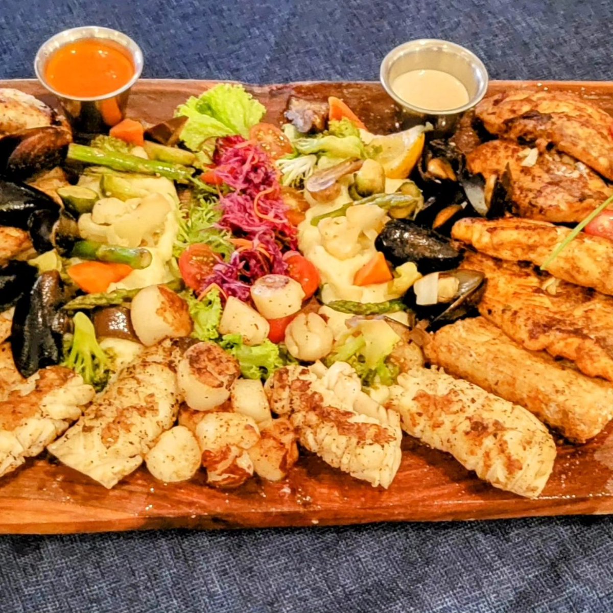 CassNich's tweet photo. Undoubtedly, one of the coolest experiences at Dreams Playa Mujeres was having Chef Pedro at Maris prepare the fish we caught earlier that day! He did an amazing job!! @DreamsPlayaM https://t.co/4RNDFRySvd