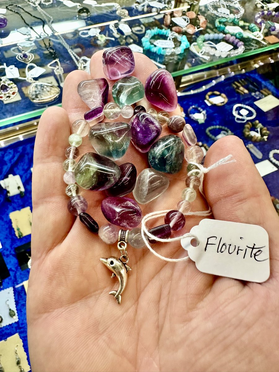 2/2 Got fluorite?🌈 These are beautiful examples of rainbow fluorite! Yellow, green, blue, purple - oh my! 😍

#crystals #gemstones #crystalhealing #healingcrystals #healingstones #fluorite  #chakras #mentalhealth #stones #chakrahealing #crystallover #crystallovers #crystalenergy