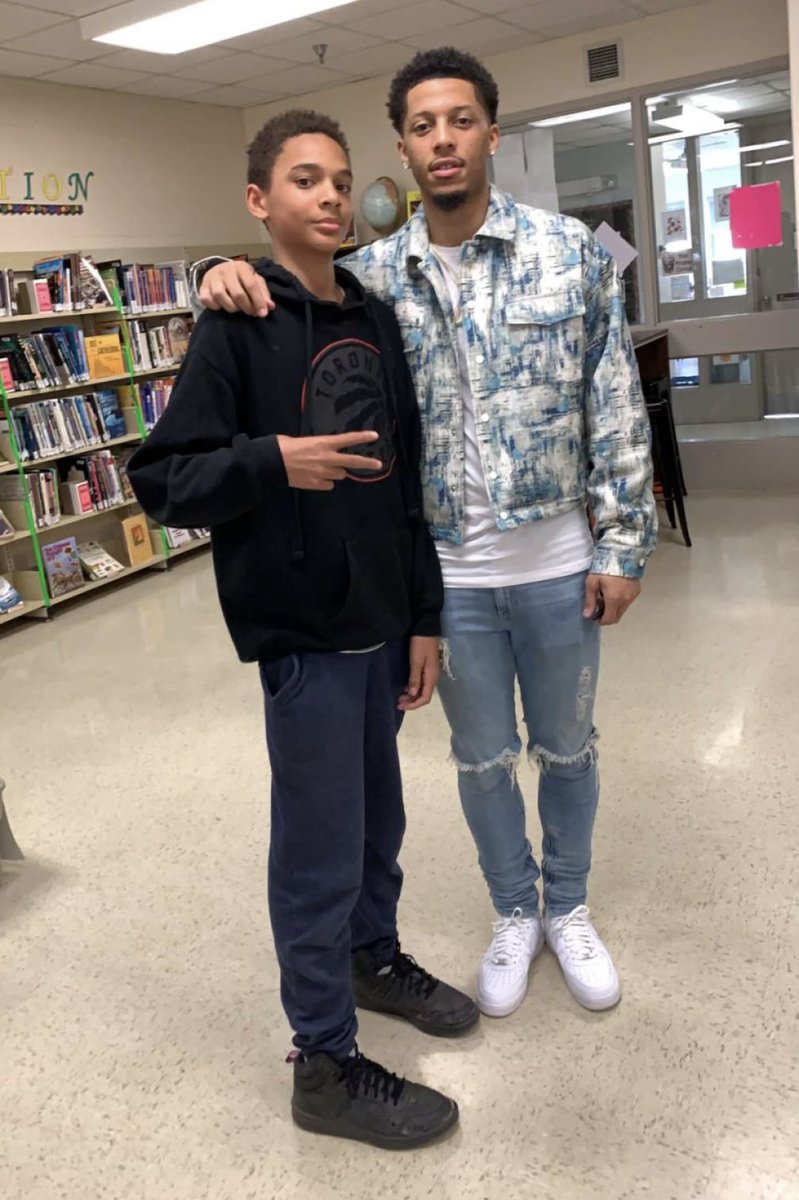 NatePhilippe's tweet photo. Look who made a visit to Isaac’s school today! Canada &amp; Nova Scotia’s own @Lwigginton5 ‼️

Lindell had some fantastic moments &amp; made major strides this season w/ Milwaukee &amp; it’s great to see him still giving back to the next generation!! #CanadaBasketball #Respect 🇨🇦🏀🔥 https://t.co/6ayQMMwqHd