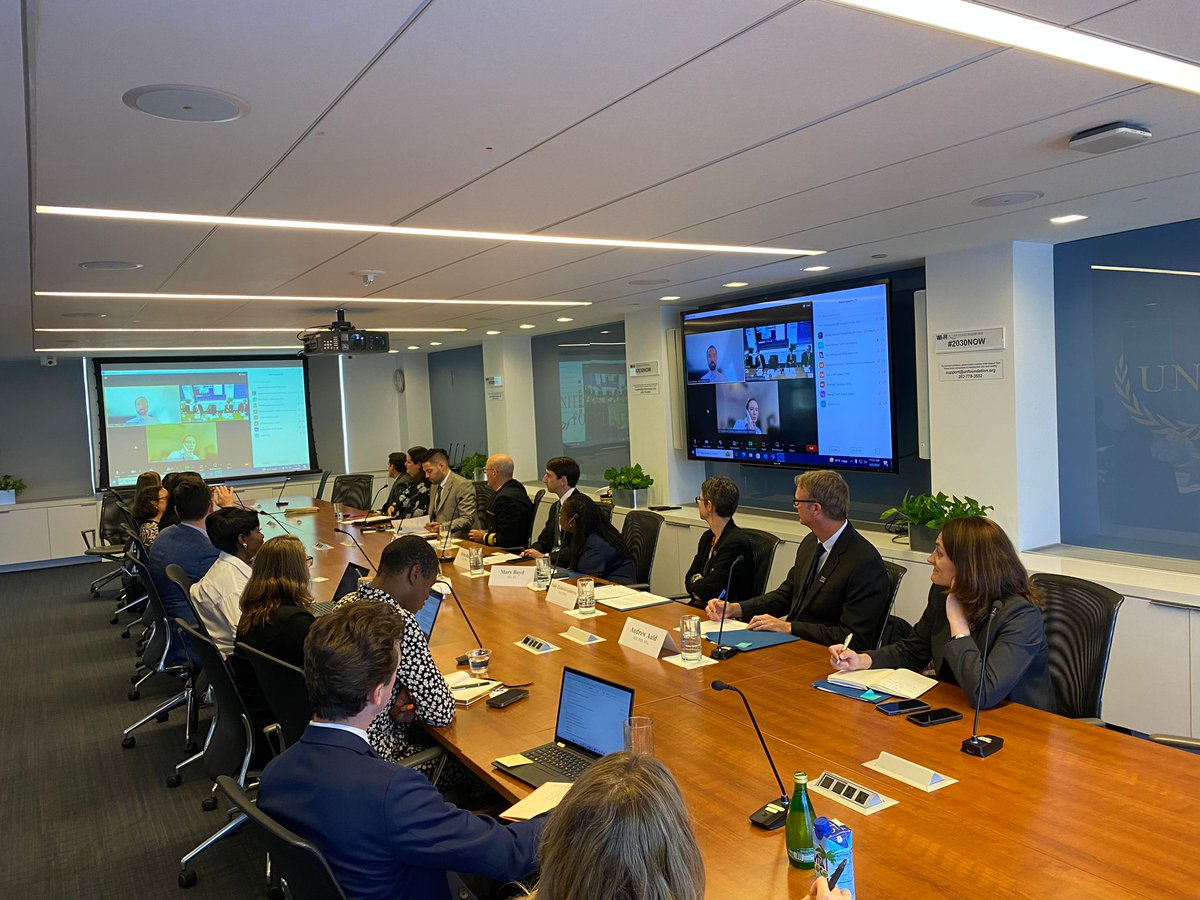 Along with our colleagues from @GHTCoalition, @PATHtweets & @unfoundation, GHC was pleased to meet w/ and learn from @CDCgov Regional & Country Directors from Eastern Europe & Central Asia, Central America Office, Namibia, Nigeria, Zambia last week. Thank you @CDCGlobal!