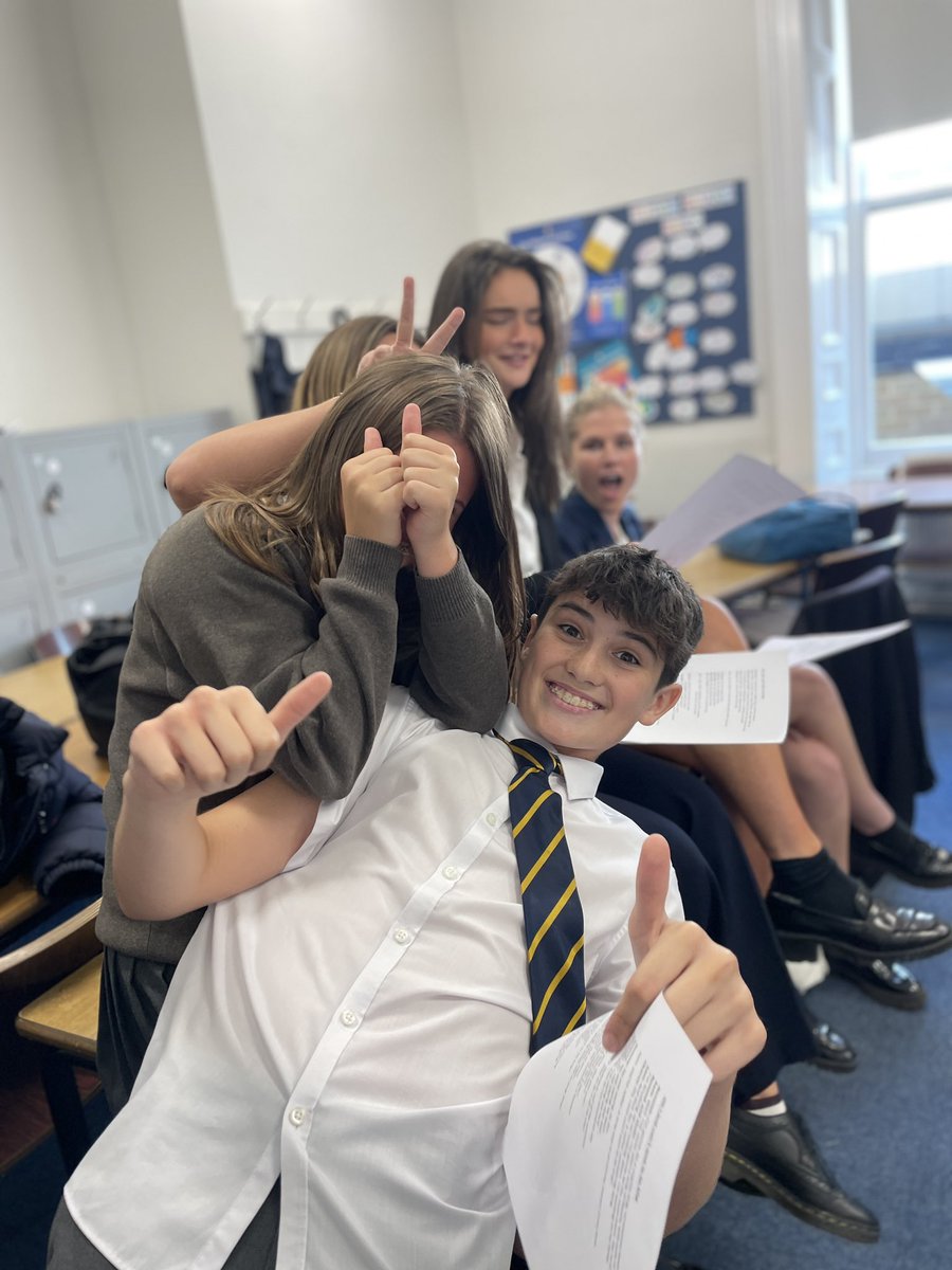 ElthamMoffat's tweet photo. House musical theatre rehearsals are going well, led by our amazing Orin in Y12. Early days but these lot are going to smash it!! ⭐️🐤 https://t.co/0mXOHNWEMB