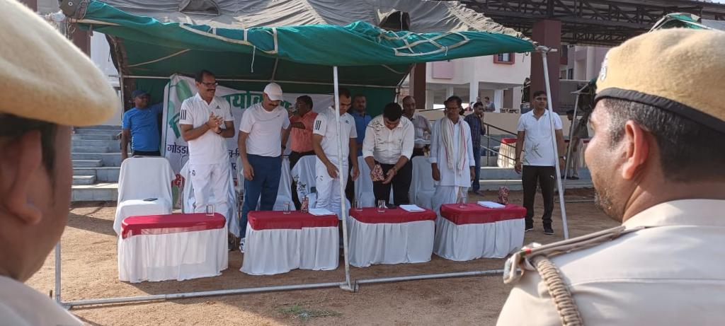 dfogodda's tweet photo. World Environment Day program was conducted at Police Line , Godda on 5 June 2023. #WorldEnvironmentDay https://t.co/dczMhMAUXZ