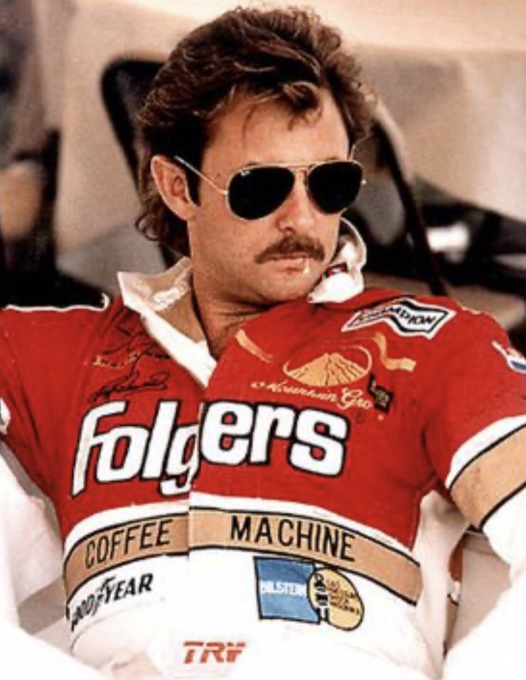 LindaVaughn500's tweet photo. TLR was our Super🌟Star, he was a great racer & the World Loved Him🏁❤️🔥🏁
Happy Heavenly Birthday❣️
Tim was inducted to the MHOFOA🙌
He is missed by many😓❤️🩹🏁 #tlroursuperstar #tlracing #TLR #june7th1955 https://t.co/9WCE49paQi