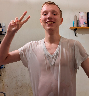 BodyaBublik's tweet photo. My name is Bodya,I participate in the Bitcoin Whales NFT project! The project's connected with whales,I love these animals, because they are soft and kind. Therefore,I decided to experience life in the water as much as possible.I wanted to get WET
@lizardofshame @bl0ckchainsavvy https://t.co/eu2FO9V91B
