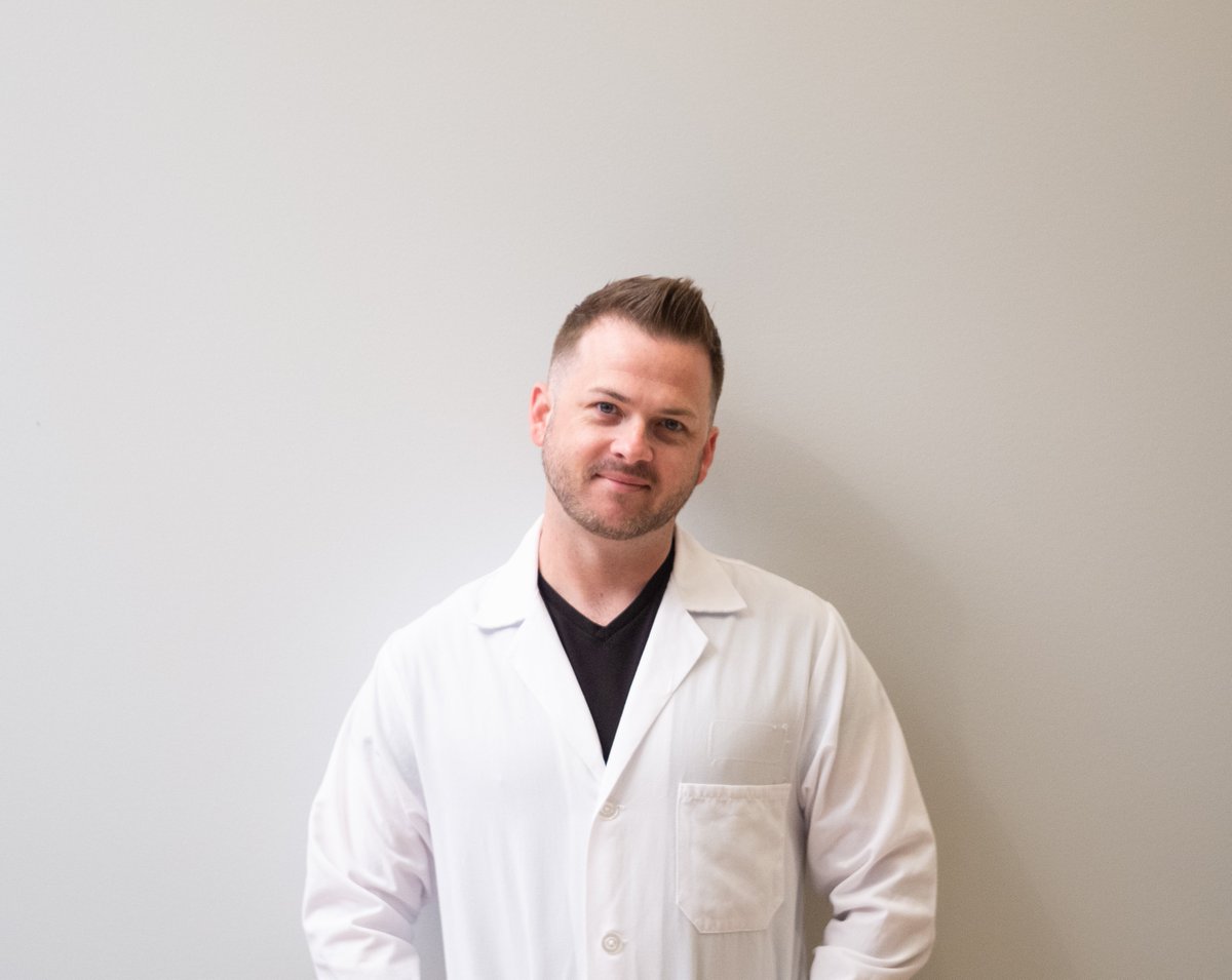 SanDiegoBiomed's tweet image. Meet and welcome Dr. Daniel Murin!
Daniel is an Assistant Professor here at @SanDiegoBiomed  and an Adjunct Assistant Professor at @scrippsresearch!
Read more about Daniel at @sd_biomedical instagram.com/p/CtMyqFdPOe_/…