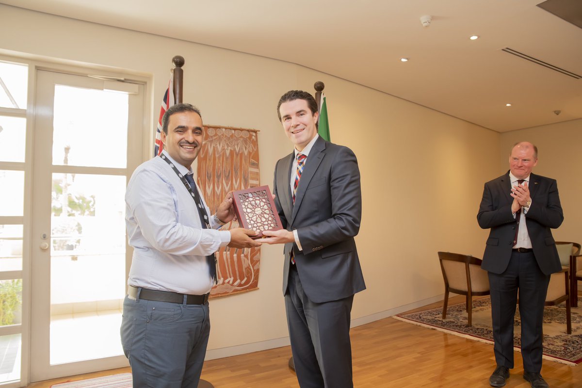 TimWattsMP's tweet photo. More than 50 Australians have departed Sudan via Jeddah to return home following conflict in the country.
 
I thanked consular officers and staff at our embassy in Saudi Arabia for their extraordinary efforts supporting Australians during their evacuation to safety.
 
@AusAmbKSA https://t.co/xgh6VHlqau