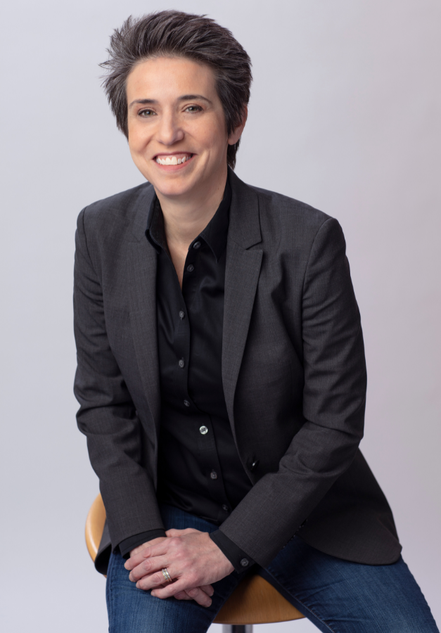 HGCreativemedia's tweet photo. HGC Killer Listeners Interview Series is back with Amy Walter, Publisher &amp; Editor-in-Chief of @CookPolitical, and cycling buddy. We discussed the Republican primary lineup, the influence of AI on media habits, and her election predictions. https://t.co/OCbqRV8BvU https://t.co/KGZQAGYzPW