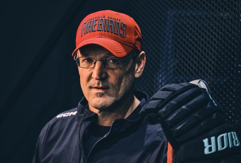 JuddSpicer's tweet photo. Do you believe in Oracles?...
New from the @Firebirds Insider: #CalderCup Championship Preview, 'Birds vs. @TheHersheyBears.
Lace-up w/ history, stats, analysis (and prediction) right here:
https://t.co/rXOYYtfdOK 
#Hockey #AHL #palmsprings @pwilliamsAHL https://t.co/AEhZ9yIQZC