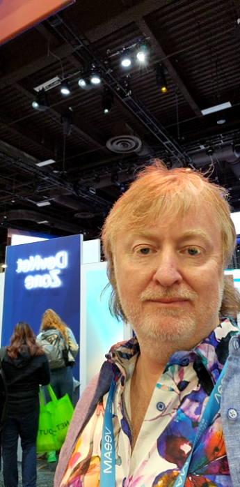 Chtr_Ronnie's tweet photo. #CiscoLive whole lotta learning going on at Devnet https://t.co/JllwXAIkoO