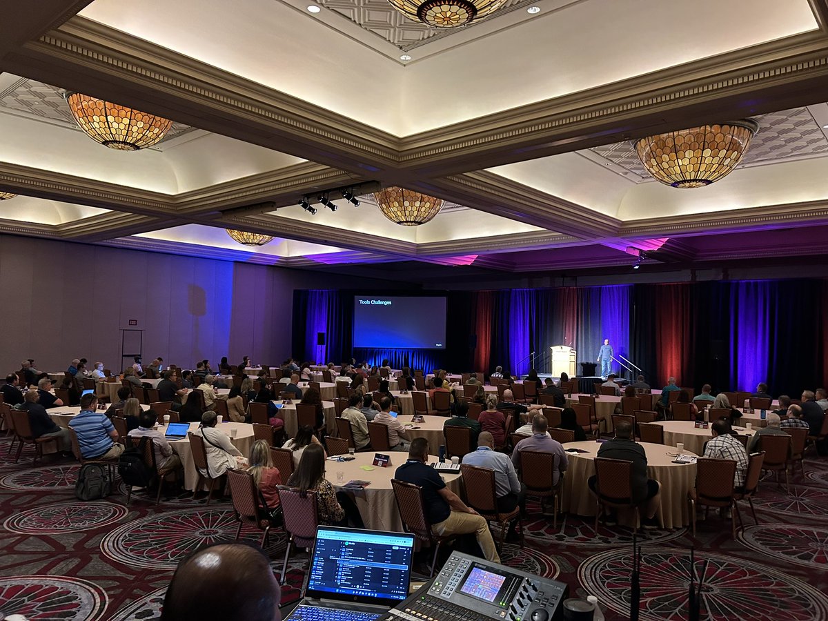 awadesqe's tweet image. Great start to the morning! Thank you @TopoPal for amazing keynote talk on DevOps From Large Enterprises' POV #devops #agile #agiledevopscon