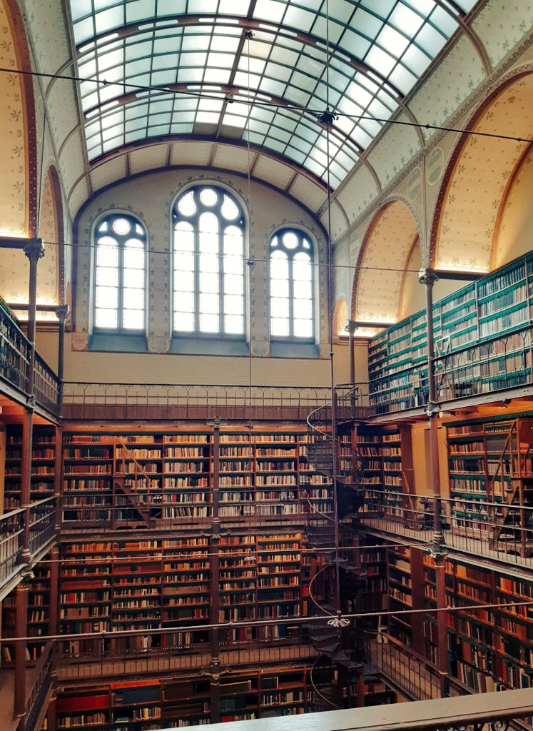 Imagine it's half-term... you're a librarian on holiday... where do you go? To the library of course! And the library in the Rijksmuseum is one of the most beautiful I have ever seen 😍 Utter bliss!! 📚 #rijksmuseum #library #holidaygoals