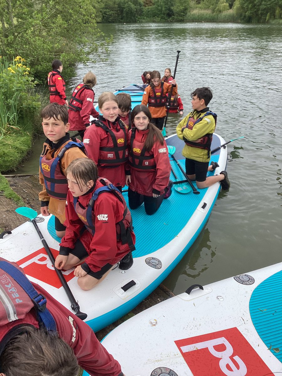 MrsGEpps's tweet photo. This morning we had a cold but brilliant time paddle boarding in Lake Darwin. @bastonceprimary @PGLTravel https://t.co/OczBat88hl