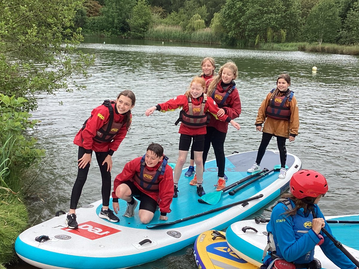 MrsGEpps's tweet photo. This morning we had a cold but brilliant time paddle boarding in Lake Darwin. @bastonceprimary @PGLTravel https://t.co/OczBat88hl