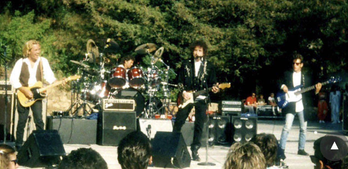 NgtInomBjorn's tweet photo. I dag fyller Bob Dylans Never Ending Tour 35 år. En god anledning att minnas några av hans konstigare kvällar under turnén hittills. https://t.co/EWoTdQuwMi