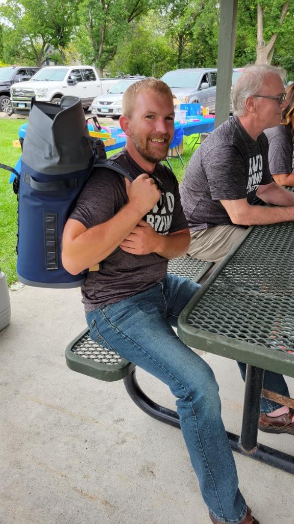 KatoRoofing's tweet image. #NationalRoofingWeek
Wednesday: Employee appreciation! What can we say about our crew... they are the BEST and here at Kato Roofing, we celebrate them often!! @NRCAnews