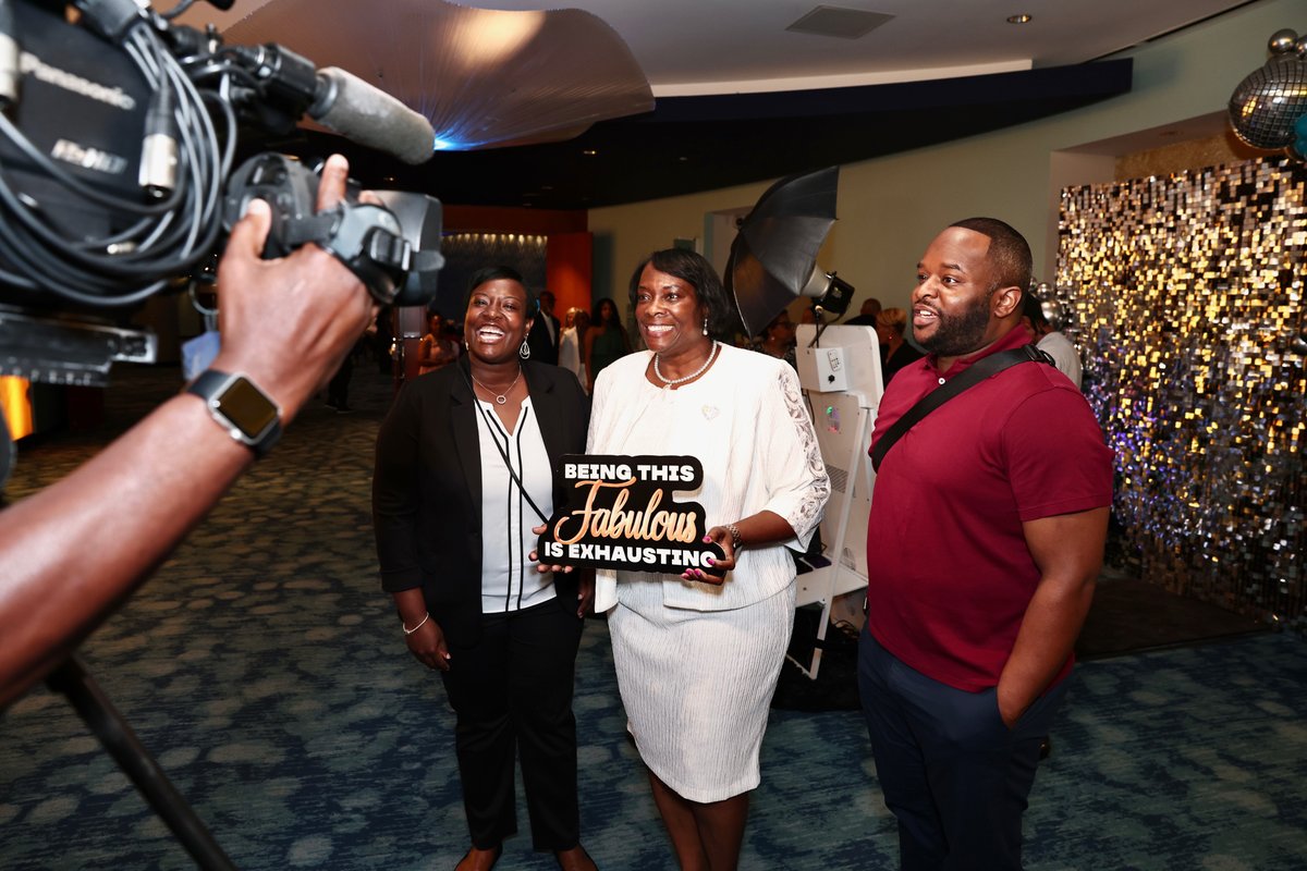 apsupdate's tweet photo. We are sending our heartfelt thanks and appreciation to our beloved employees retiring this year. Atlanta Public Schools appreciates your years of hard work and dedication. Our scholars will forever remember the lessons taught and the memories made together. Thank you❤️! https://t.co/VI6DHaHiW9